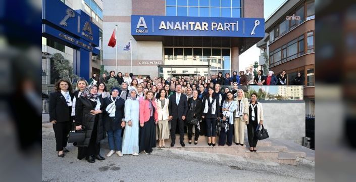 Anahtar Parti Kadın Kolları İl Başkanları, genel merkezde bir araya geldi