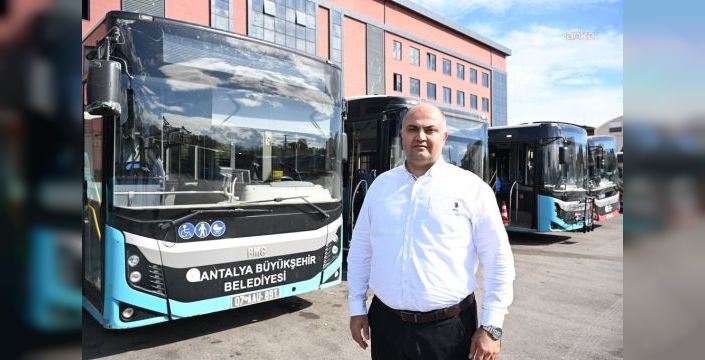 Antalya'da su sızdıran otobüse ceza kesildi