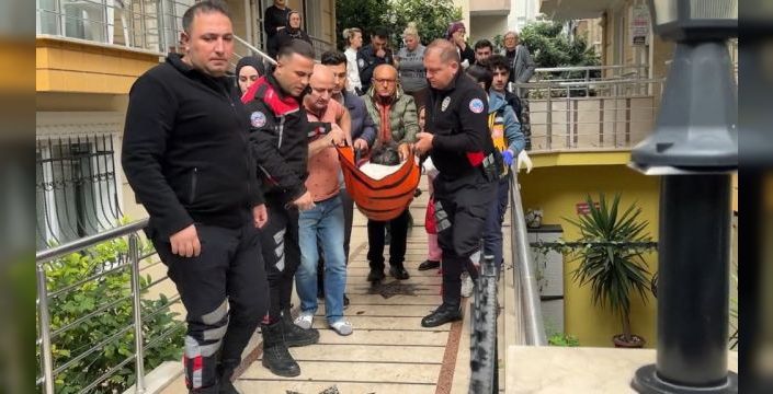 Avcılar'da yol verme tartışması kanlı bitti: 3 yaralı