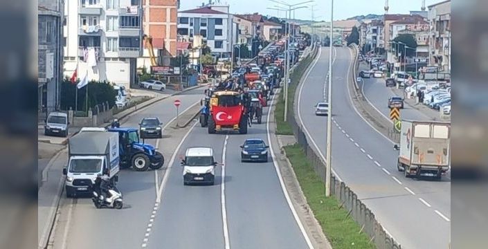 Bafra'da çiftçiler çeltik fiyatı için toplandı