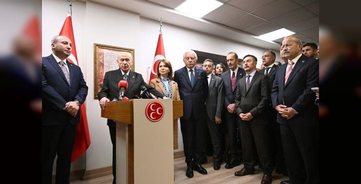 Bahçeli: Bakanları suçlamak siyasete ihanettir