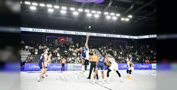 Bahçeşehir Koleji, Çayırova'da Glint'i mağlup etti