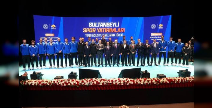 Bakan Bak, İstanbul'daki lisanslı sporcu sayısını artıracak