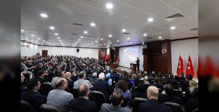 Bakan Bayraktar, enerji güvenliği konulu sunum yaptı