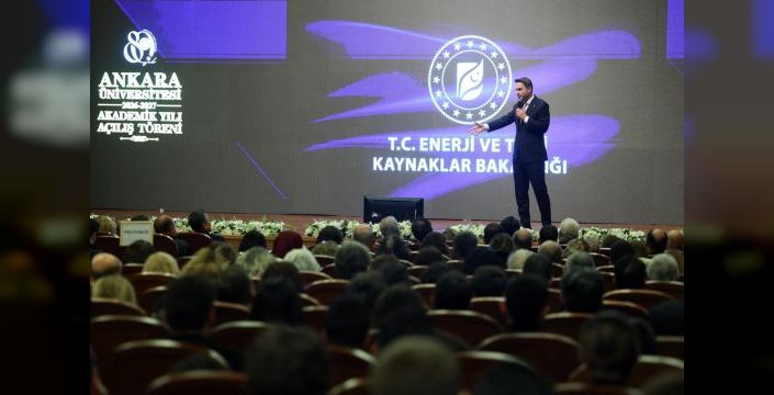 Bakan Bayraktar: Gençlerle enerjide bağımsız olacağız