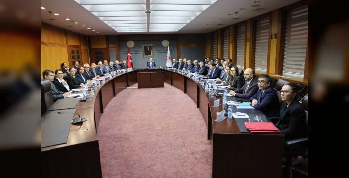 Bakan Bolat otomotiv sektörüyle toplandı