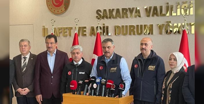 Bakan Çiftçi: Sakarya'da tehlike geçmedi, teyakkuz sürüyor