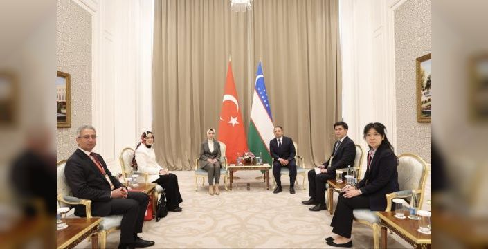 Bakan Göktaş, Özbek mevkidaşı ile görüştü