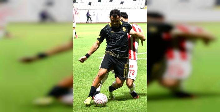 Balıkesirspor, 1922 Akşehirspor'u 3-1 mağlup etti