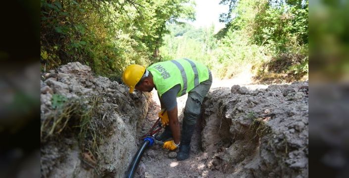 Baskı, Bahçedere'de bin 600 metrelik su hattını yeniledi