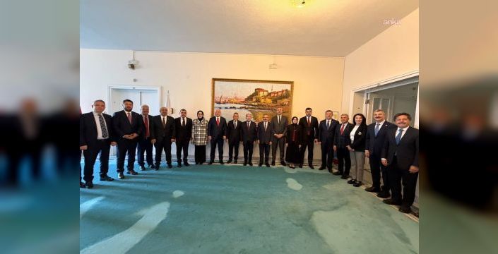 Bekir Bozdağ, AK Parti toplantısında yer aldı