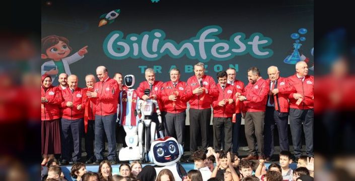 BilimFest Trabzon, yapay zeka robotuyla açıldı