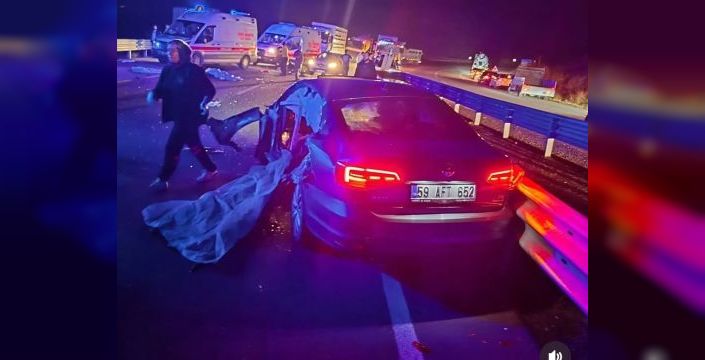 Bingöl'de otomobil bariyerlere çarptı: 2 ölü, 2 yaralı