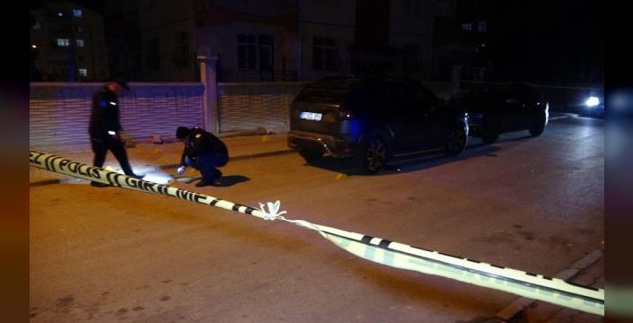 Boşanma aşamasındaki eşine tabancayla saldırdı