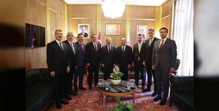 Bozdağ, TBMM başkanvekilliğini Beyazıt'a devretti