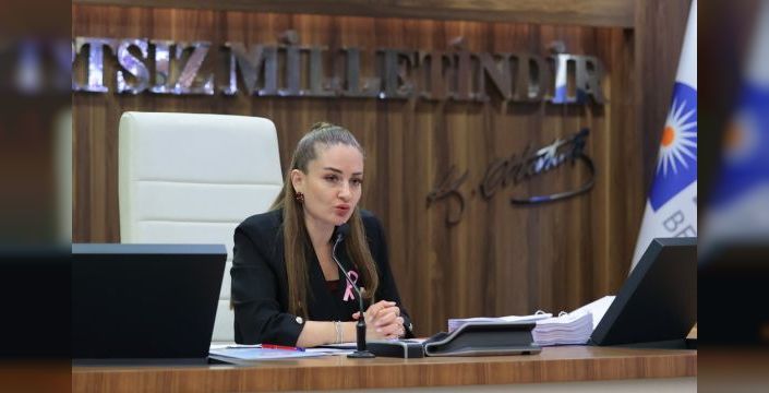 Büşra Özdemir, CHP çatısı altında siyaset yaptığını açıkladı