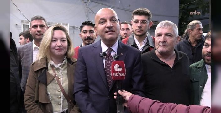 CHP'li gençlerden çocuklara yüz boyama