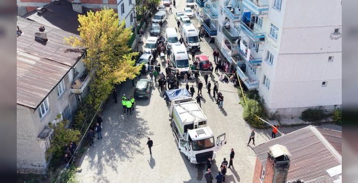Çöp kamyonu kazasında 2 çocuk annesi öldü