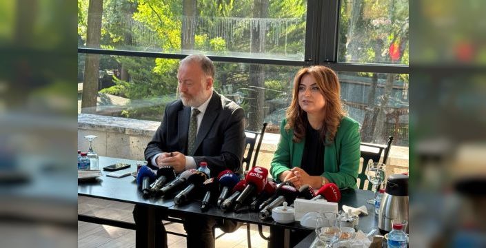 DEM Parti Grup Başkanvekilleri, parlamentoda soruları yanıtladı