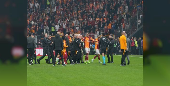 Derbideki Olaylar Nedeniyle İki Oyuncu PFDK'ya Sevk Edildi