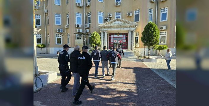 Didim'de 25 kaçak göçmen ve 3 organizatör yakalandı