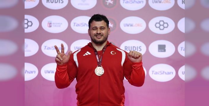Dünya Güreş Şampiyonası Astana'da başladı