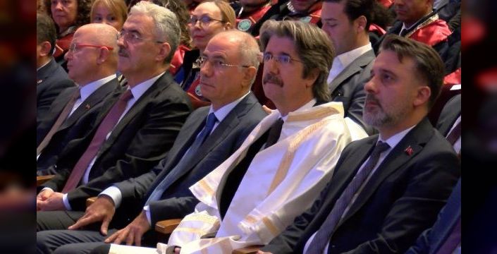 Efkan Ala: Demokrasiyi geliştirmek için sivil anayasa şart