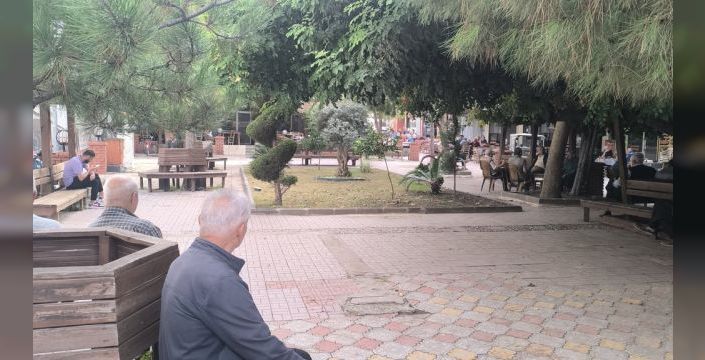 Emekliler, maaşlarının yetersizliğinden şikayetçi