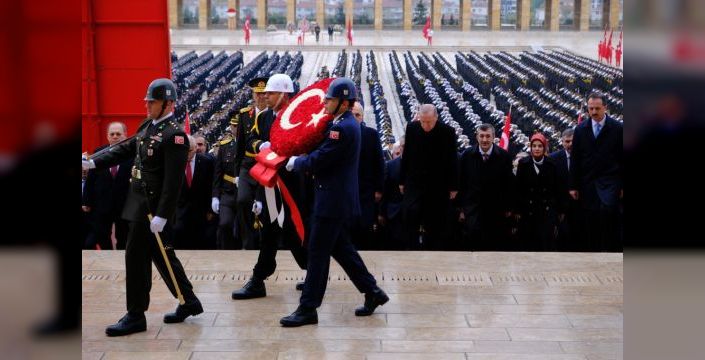 Erdoğan ve devlet erkanı Anıtkabir'de
