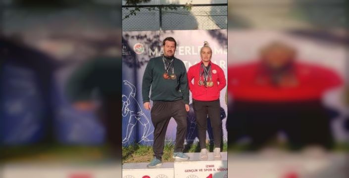 Eşini spora döndürdü, dünya şampiyonasına hazırlanıyor