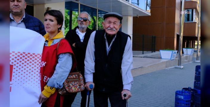 Eskişehir'de emekliler zam talebiyle eylem yaptı
