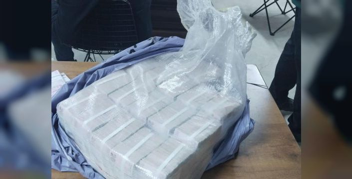 Evde çuvallarda 3,9 milyon TL bulundu