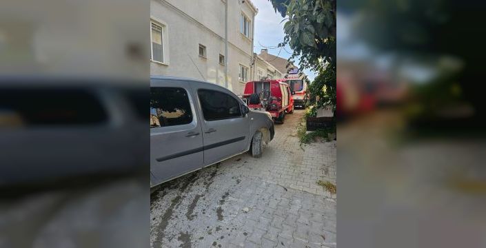 Evinde ölü bulundu