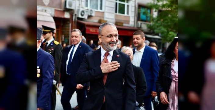 Eyüpsultan Belediye Başkanı Özmen'den ilk mesaj