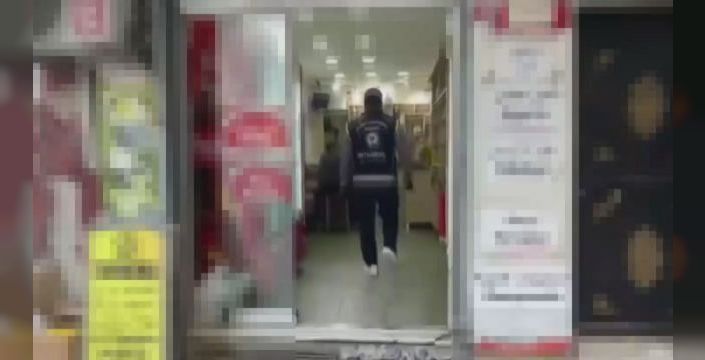 Fatih'te göçmen kaçakçılığı operasyonu: 2 kişi tutuklandı