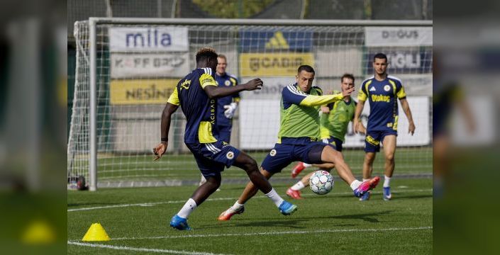 Fenerbahçe, Aston Villa maçı için antrenman yaptı