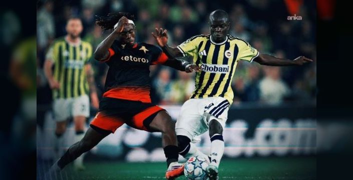 Fenerbahçe, Slavia Prag ile 2-2 berabere kaldı