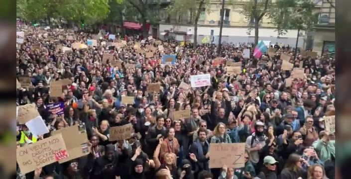 Fransa'da protestolar sonrası kısmi yasaklar