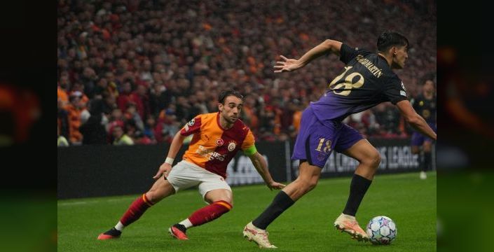 Galatasaray, Barcelona'ya evinde 4-1 yenildi