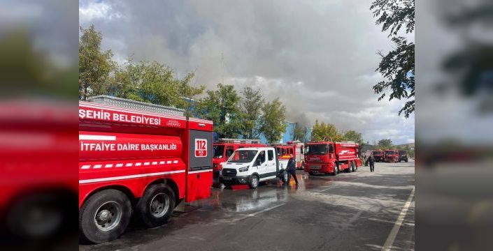 Gaziantep'te pamuk fabrikasında yangın çıktı