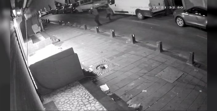 Gaziosmanpaşa'da çay ocağına silahlı saldırı sonucu bir kişi hayatını kaybetti