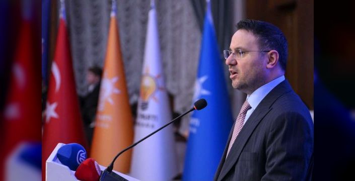 Gürlek: Gençler çetelerin eline bırakılmayacak kadar değerli