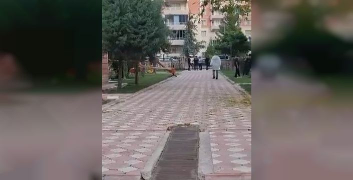 Halı silkerken 8'inci kattan düşen kadın hayatını kaybetti