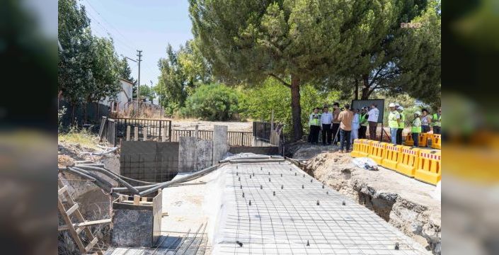İzmir çevre altyapısını güçlendiriyor: Arıtma ve Körfez temizliği sürüyor