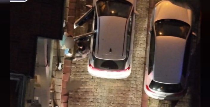 Kadıköy'de dronlu operasyon: 2 kişi uyuşturucuyla yakalandı