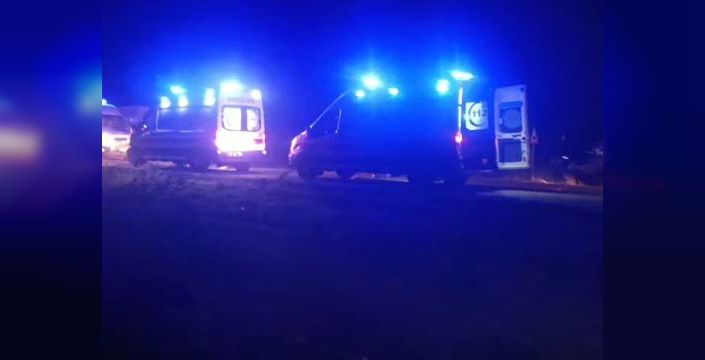 Kayseri'de iş makinesi ile iki işçi servisi çarpıştı: 1 ölü, 15 yaralı