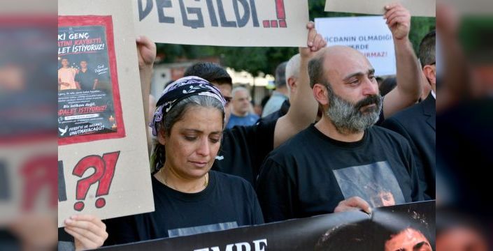 Kazada ölen gençlerin aileleri: Adalet tam tecelli etsin