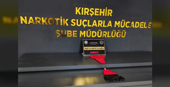 Kırşehir'de uyuşturucu taşıyan 2 İran uyruklu şüpheli tutuklandı