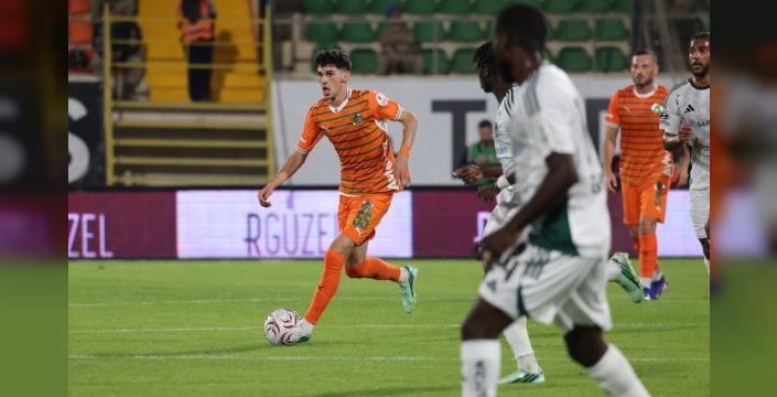 Kocaelispor, Alanyaspor'u 2-1 mağlup etti