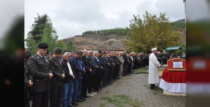 Kore gazisi Osman Eker, askeri törenle defnedildi